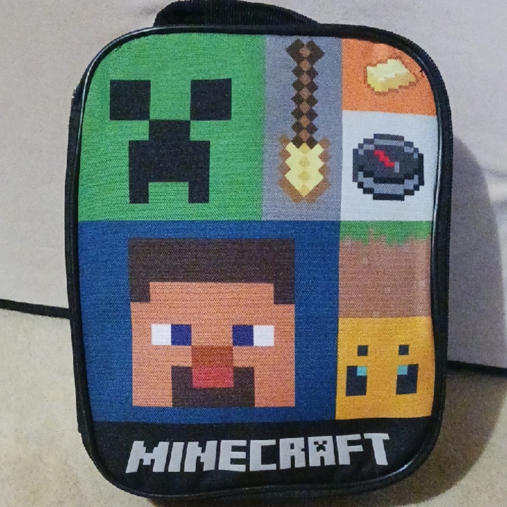 Minecraft Lunch Box - Picture 2 of 9